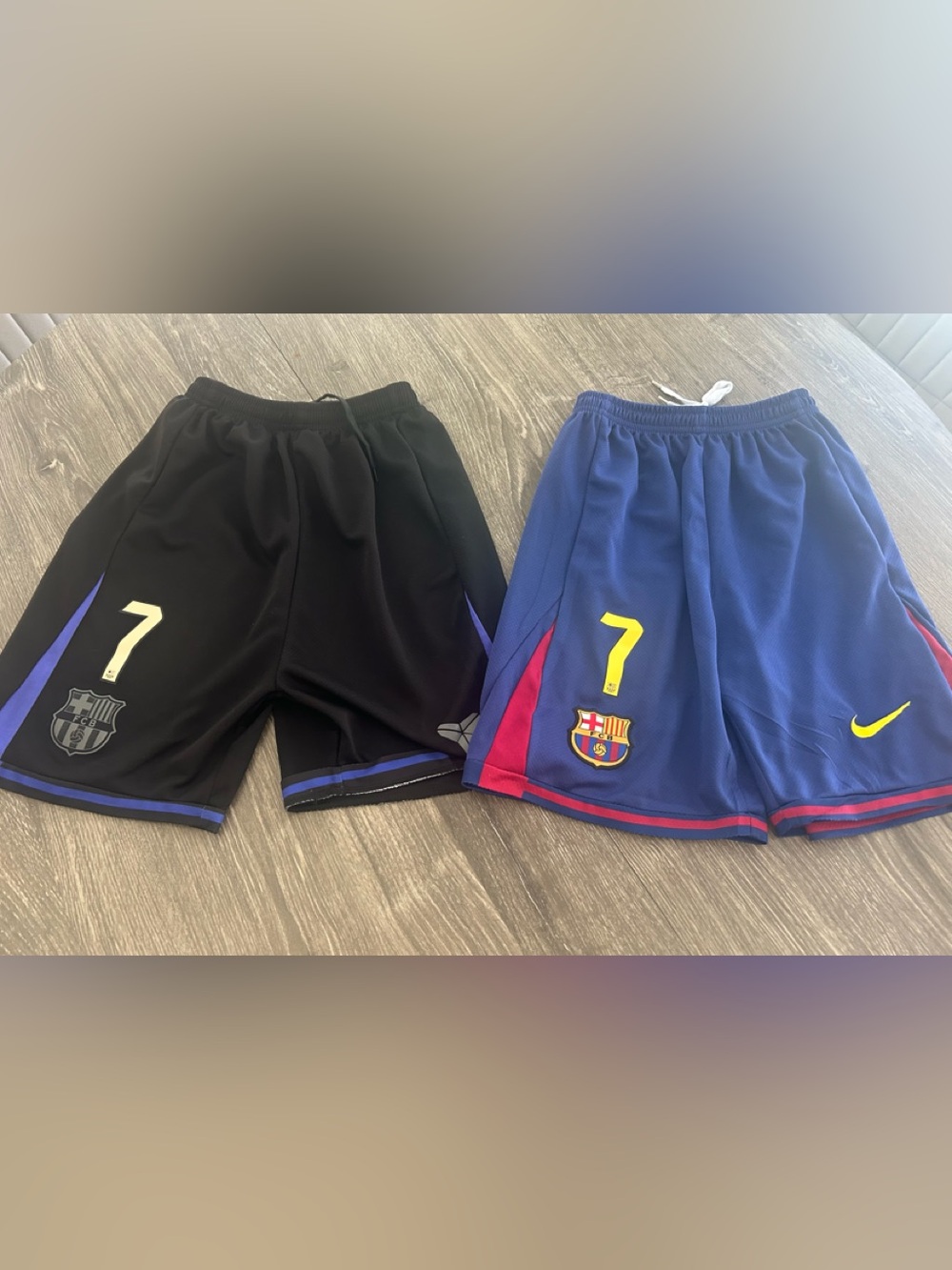 BUNDLE NIKE FCB. Kids Size 10.